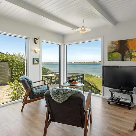 Lovely In Haderslev With Kitchen Semesterbostad